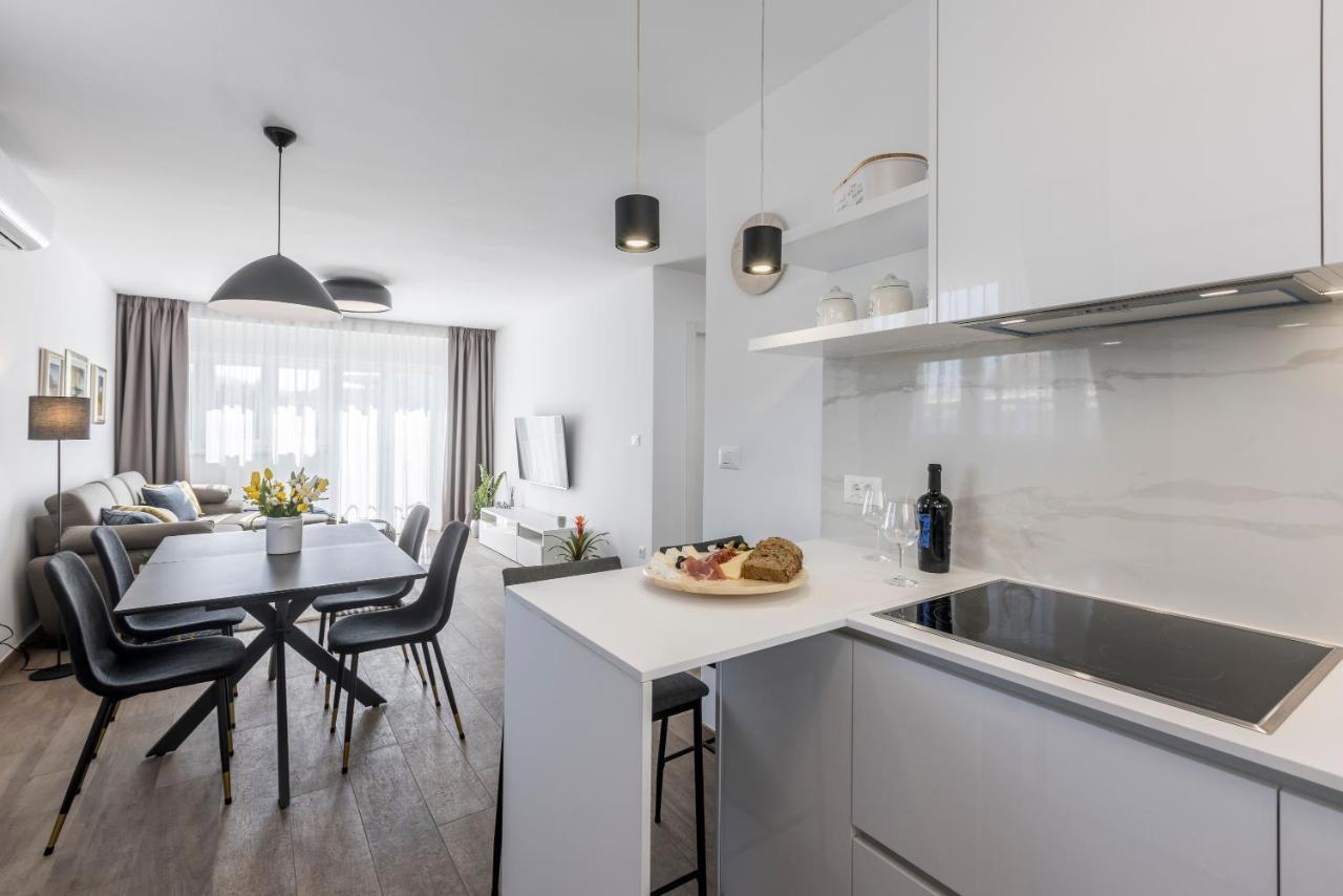 Domus Mea Apartment Split Buitenkant foto